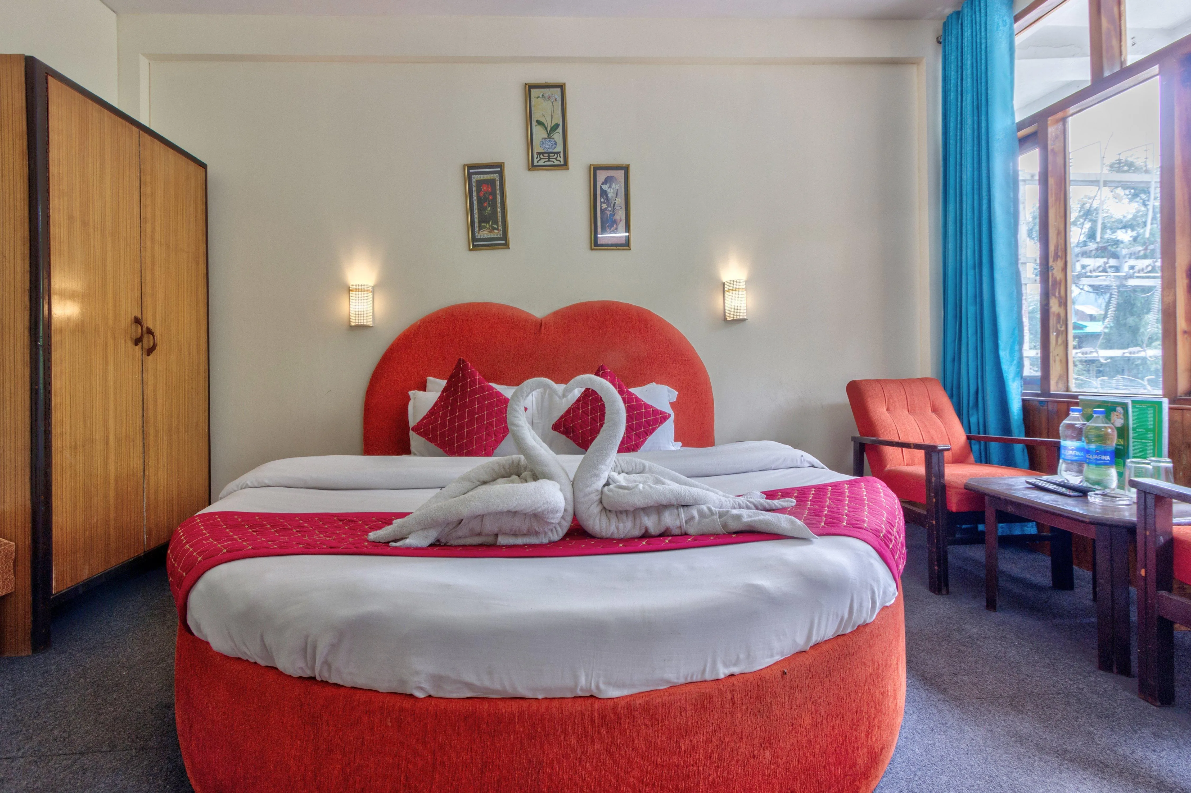 Honeymoon Suite (Mountain Facing Without Balcony).